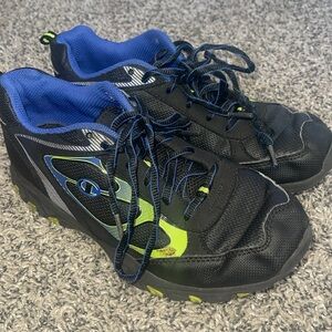 Champion sneakers black blue green, youth size 5.5